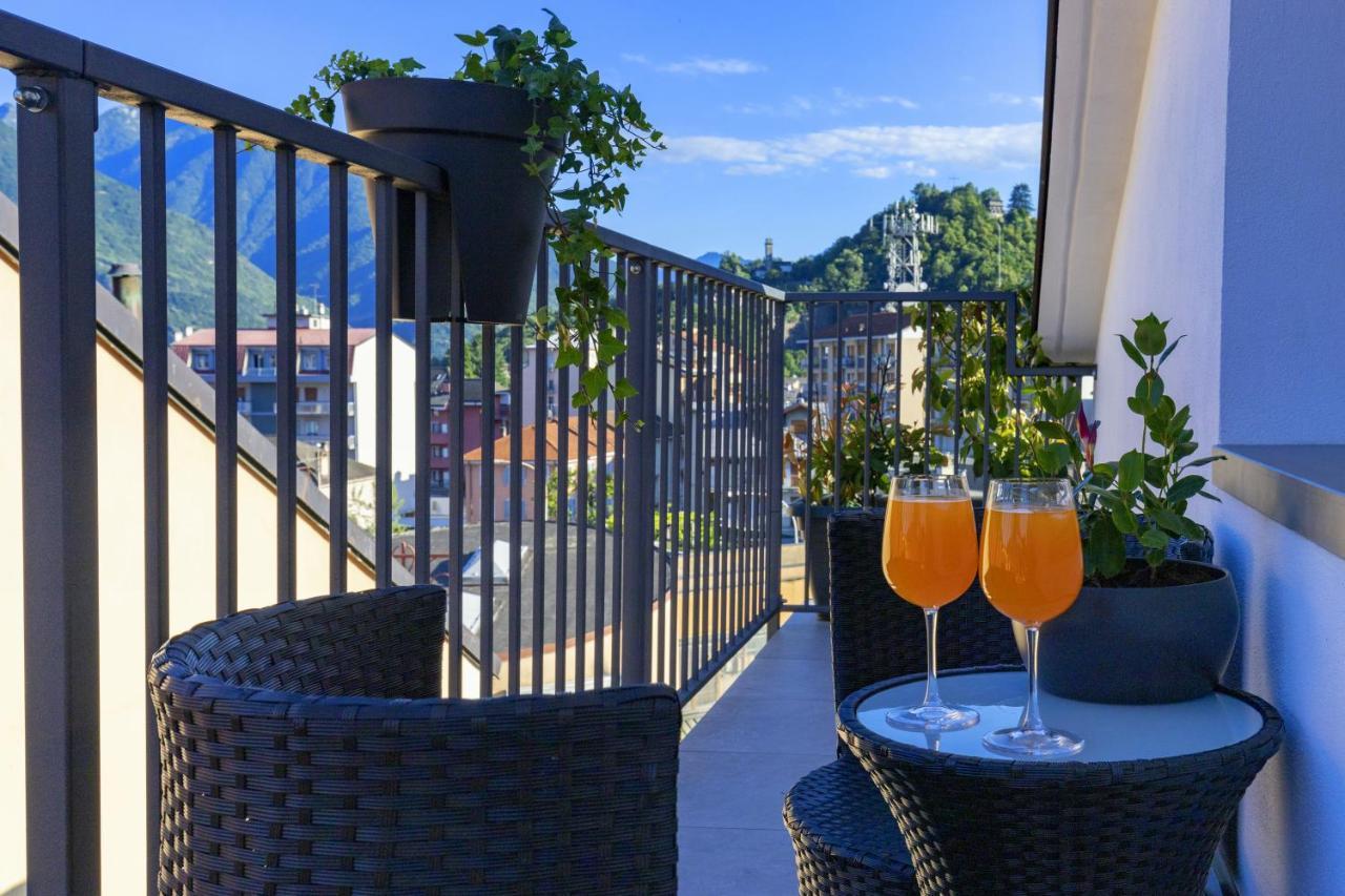 Panoramic Penthouse In The Historical Center Apartment Domodossola Exterior photo