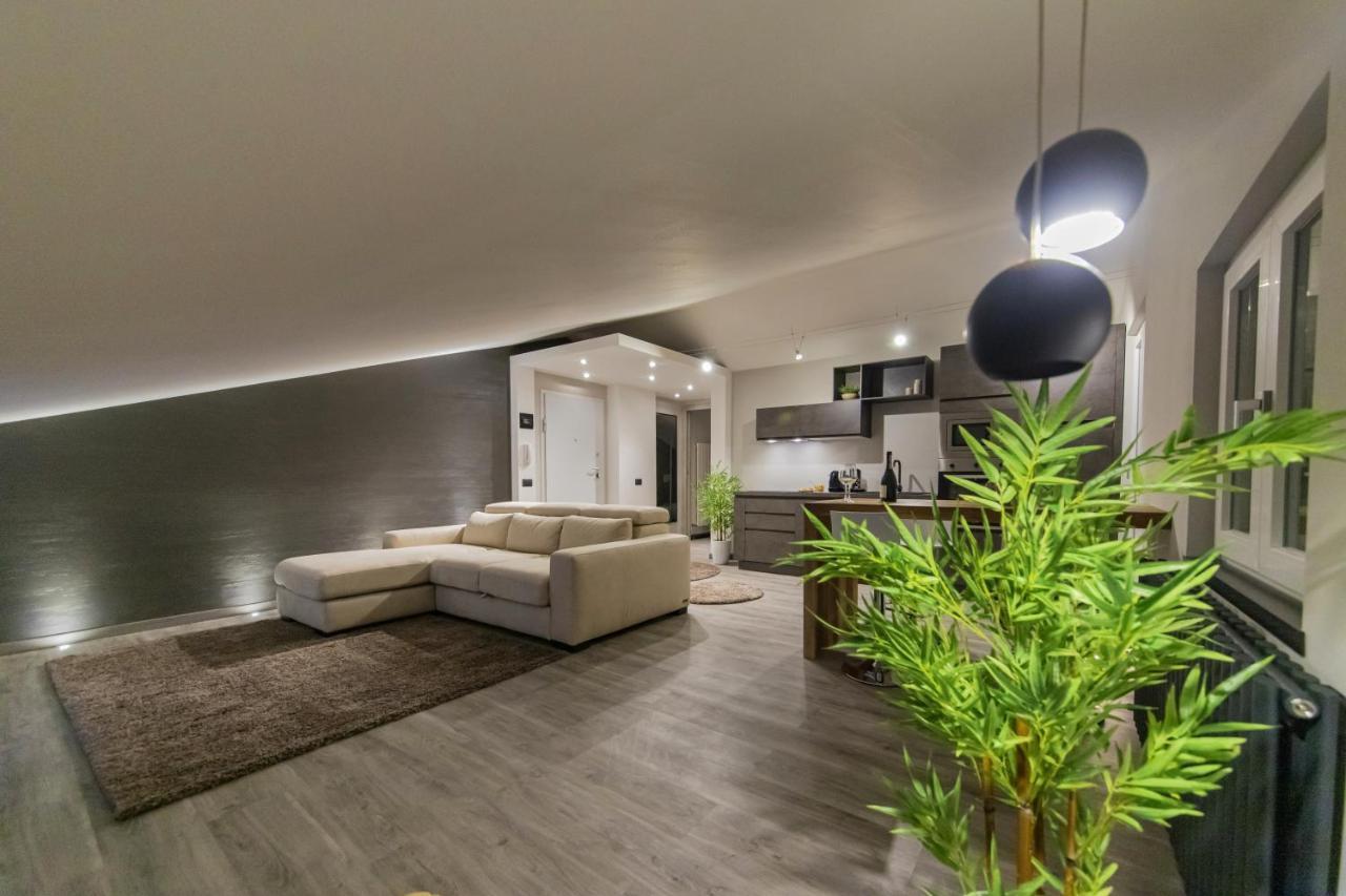 Panoramic Penthouse In The Historical Center Apartment Domodossola Exterior photo